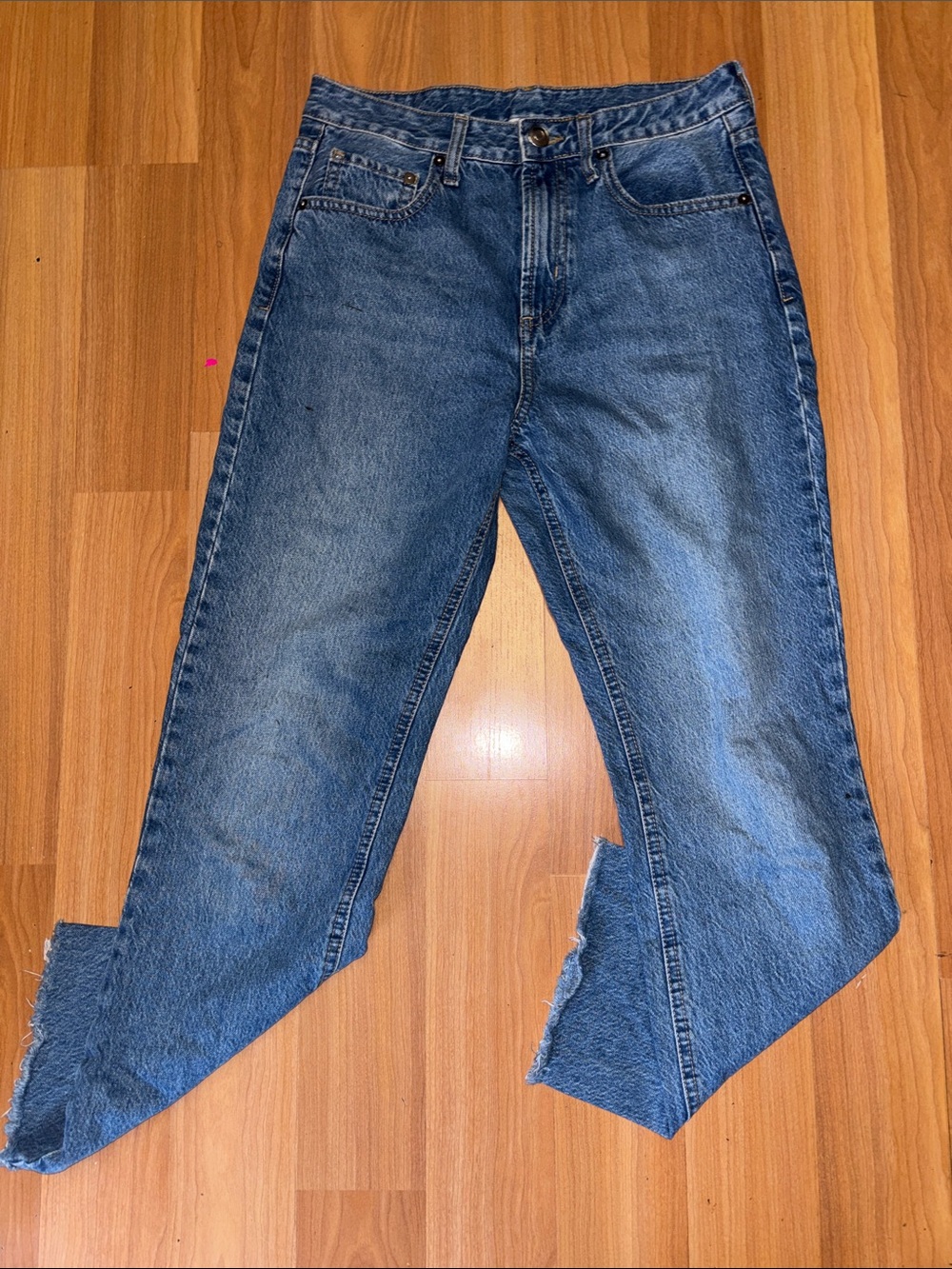 Size 29 Gianni Bini Egypt Jeans Fray Hem Straight Leg Denim Med Wash